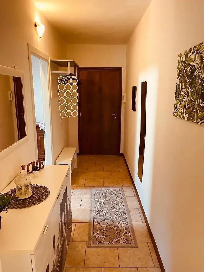 Appartamento Casa Amelie Peschiera del Garda 0*,  Italia